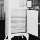 Model S.E. Household Refrigerating Unit with a White Mountain Cabinet.